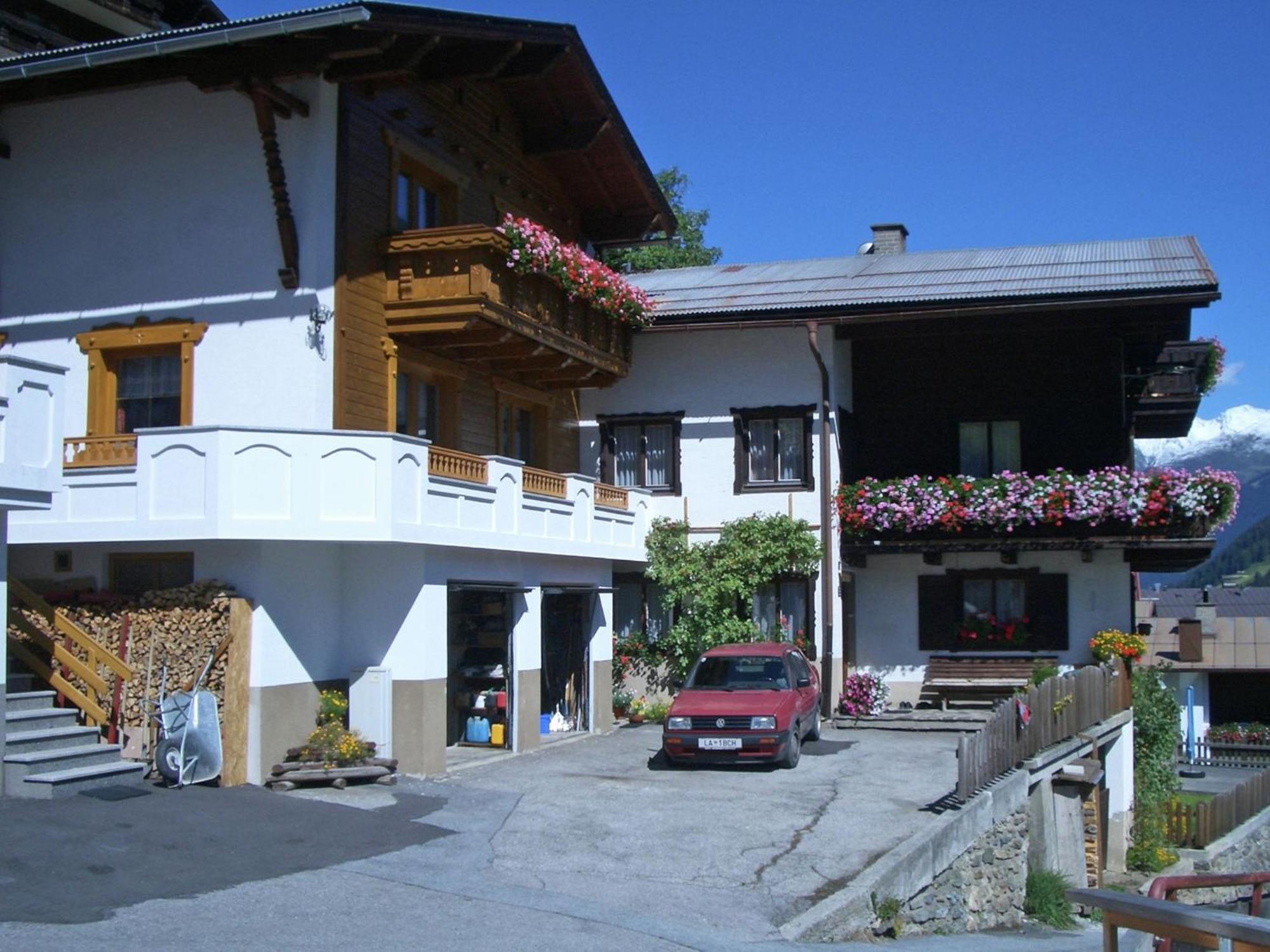Apartment With Mountain Views From The Balcony Kappl  Exterior photo